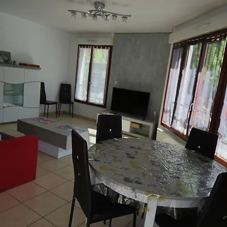54m2, 1 Chambre, Garage, Centre-ville 公寓 艾克斯莱班