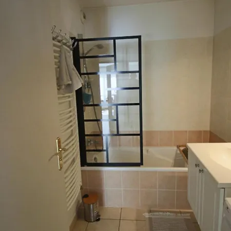 公寓 54m2, 1 Chambre, Garage, Centre-ville *