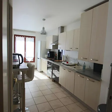 54m2, 1 Chambre, Garage, Centre-ville 艾克斯莱班