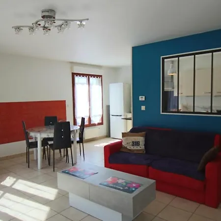 54m2, 1 Chambre, Garage, Centre-ville 公寓